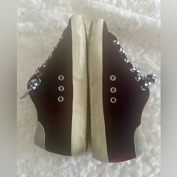 Ltd Edition Golden Goose Superstars - Picture 4 of 14